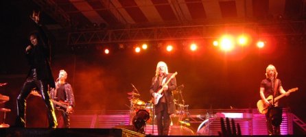 Lawrence, Glen, JY and Tommy - Lady
