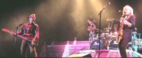 Glen, Todd and JY during the opening medley - this is all I could fit in the picture!