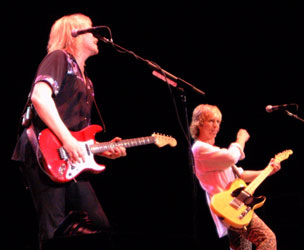 JY and Tommy - Lady